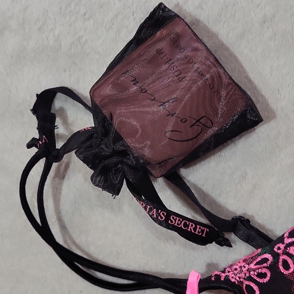 Victoria's Secret Sexy Little Things Bra - Picture 5 of 16